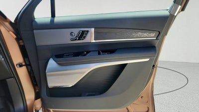 2027 Cadillac VISTIQ Platinum