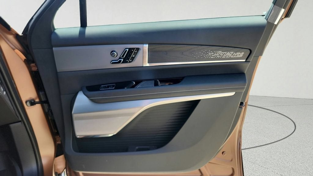 2027 Cadillac VISTIQ Platinum