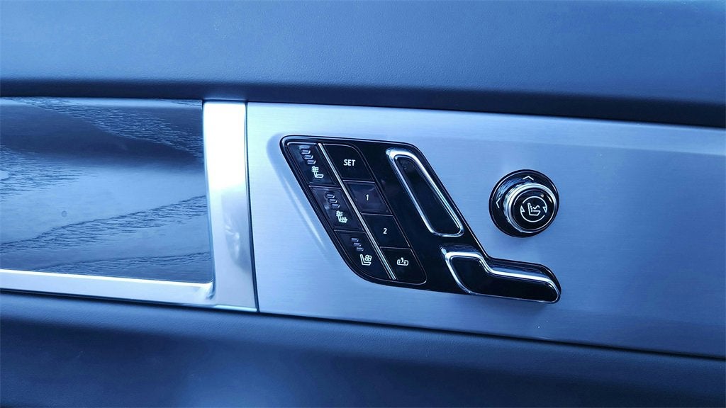 2026 Cadillac VISTIQ Platinum