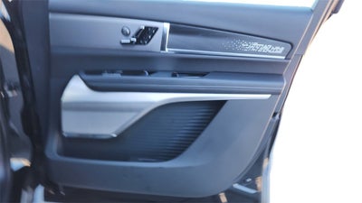 2026 Cadillac VISTIQ Platinum