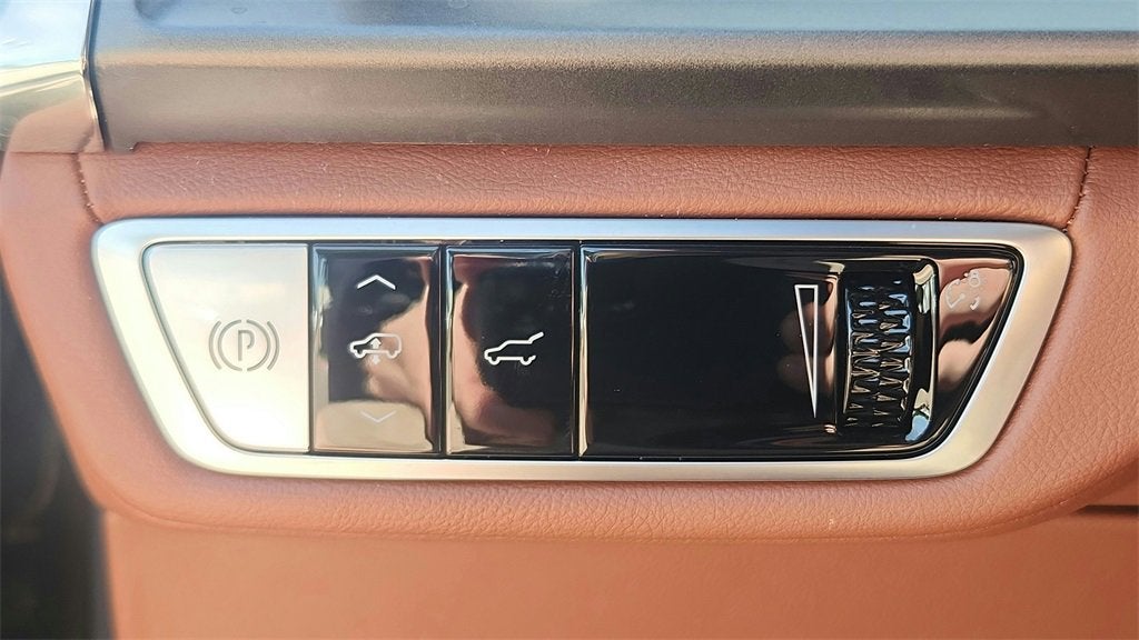 2026 Cadillac VISTIQ Platinum