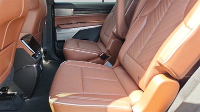 2026 Cadillac VISTIQ Platinum