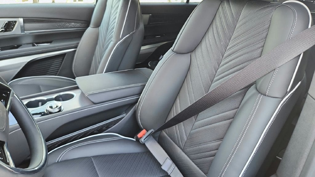 2027 Cadillac VISTIQ Platinum
