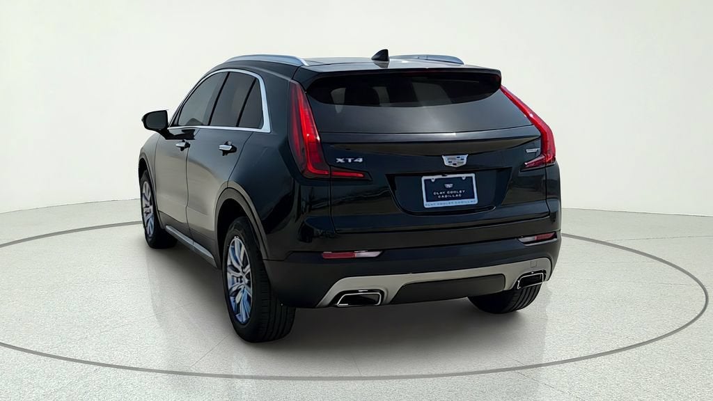 2022 Cadillac XT4 FWD Premium Luxury