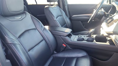 2023 Cadillac XT4 Premium Luxury