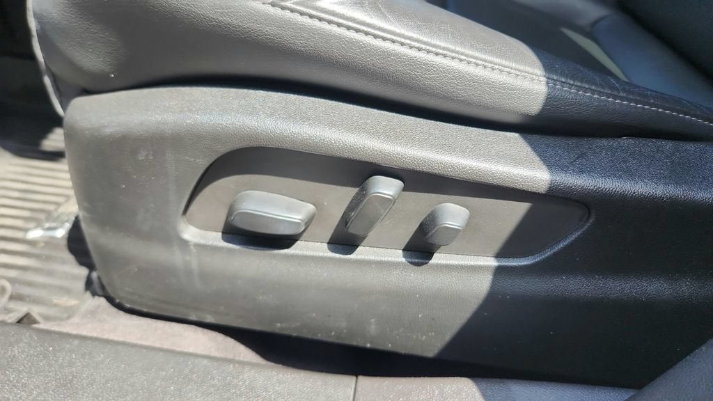 2023 Cadillac XT4 FWD Premium Luxury