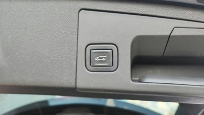 2023 Cadillac XT4 FWD Premium Luxury
