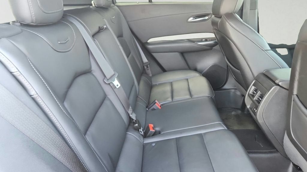 2023 Cadillac XT4 FWD Premium Luxury