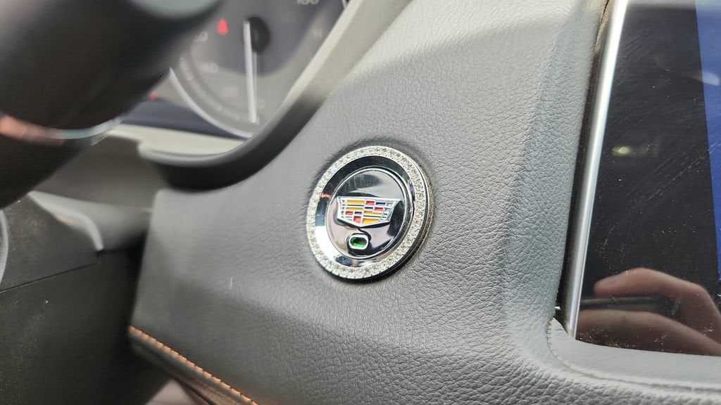 2023 Cadillac XT4 FWD Premium Luxury