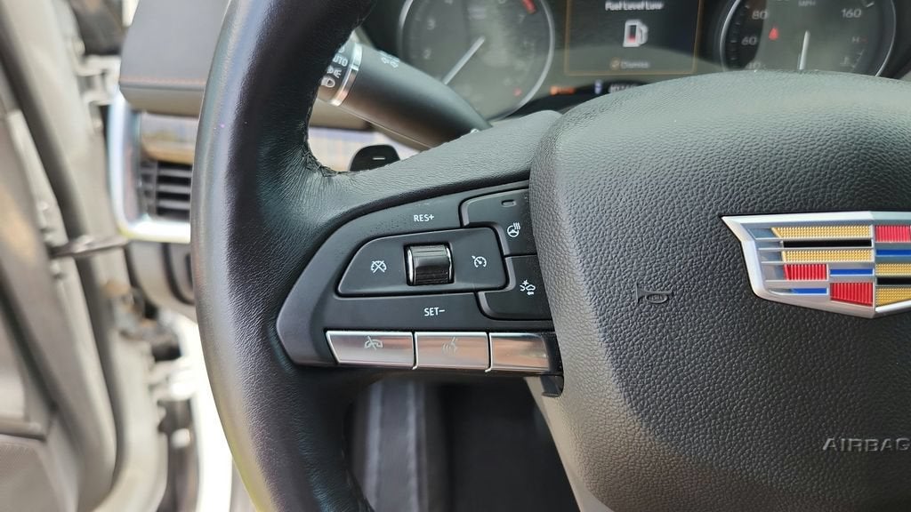 2023 Cadillac XT4 FWD Premium Luxury