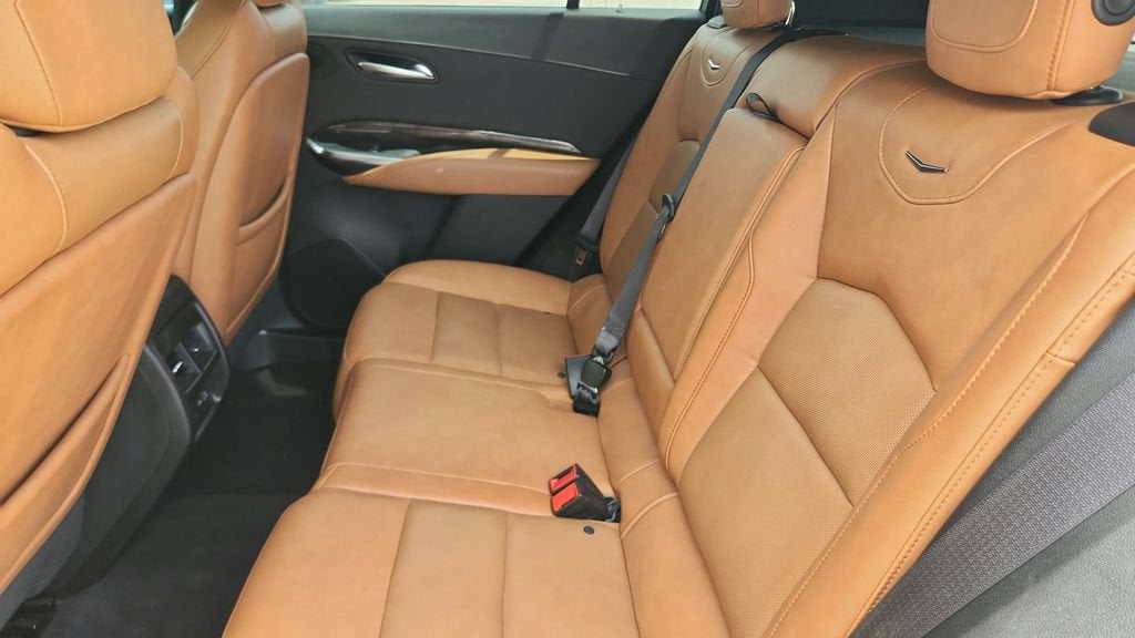 2023 Cadillac XT4 FWD Premium Luxury