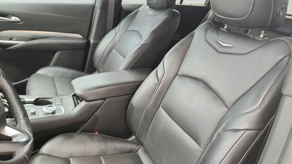 2020 Cadillac XT4 FWD Premium Luxury