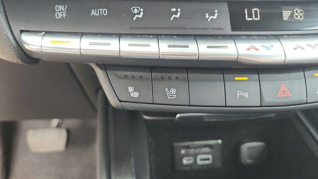 2020 Cadillac XT4 FWD Premium Luxury