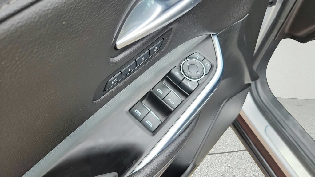 2020 Cadillac XT4 FWD Premium Luxury