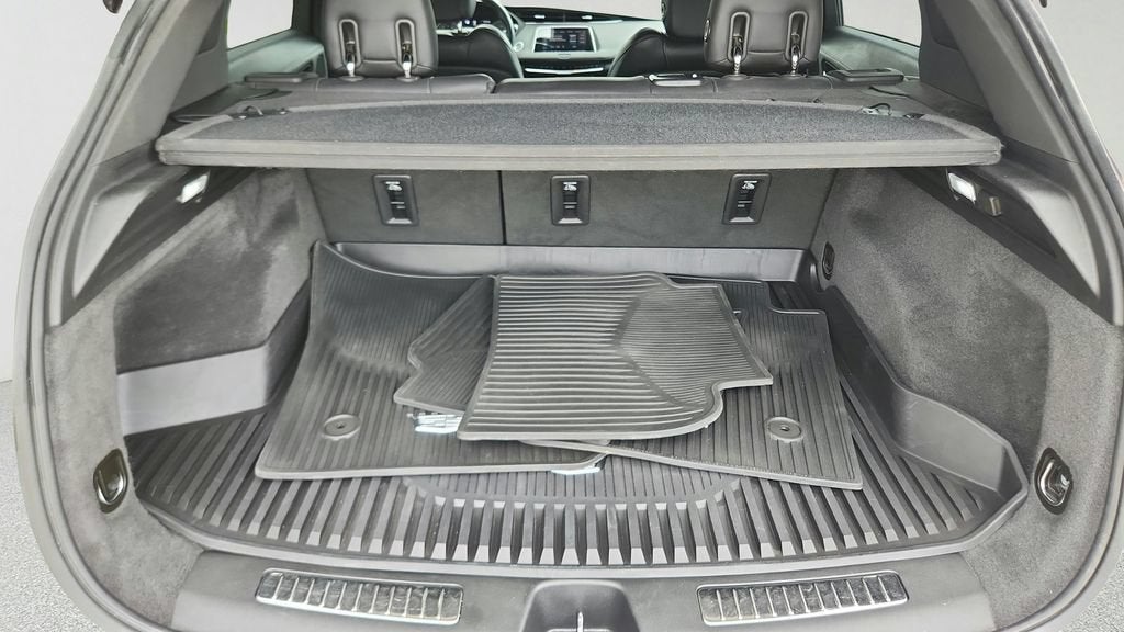 2020 Cadillac XT4 FWD Premium Luxury