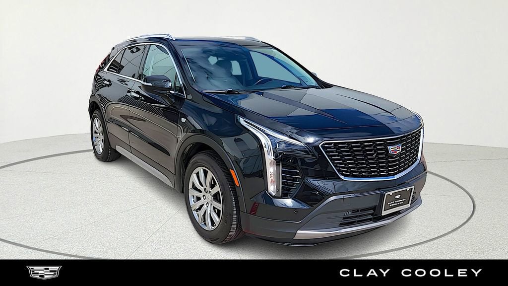 2022 Cadillac XT4 Premium Luxury