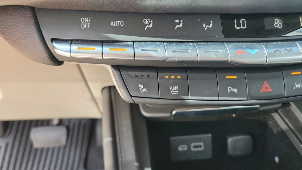 2021 Cadillac XT4 AWD Premium Luxury