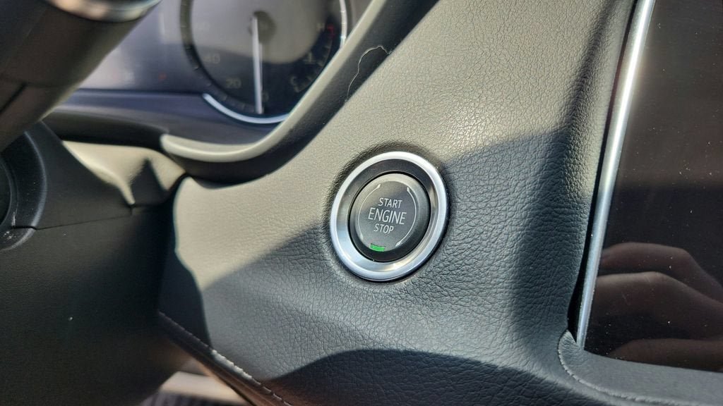 2021 Cadillac XT4 AWD Premium Luxury