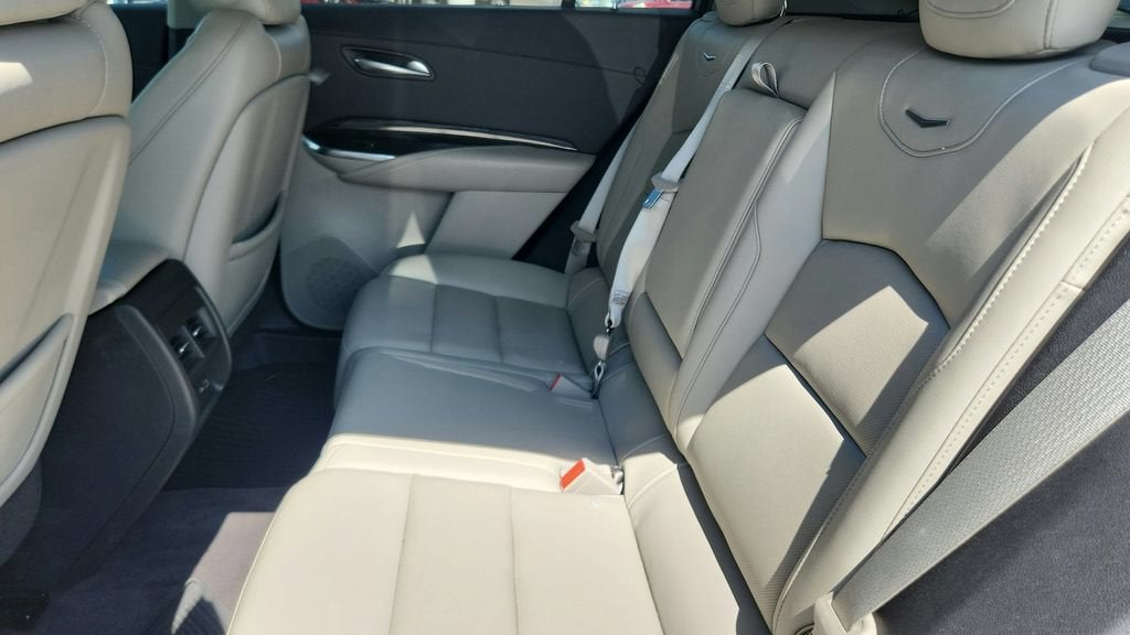 2021 Cadillac XT4 AWD Premium Luxury