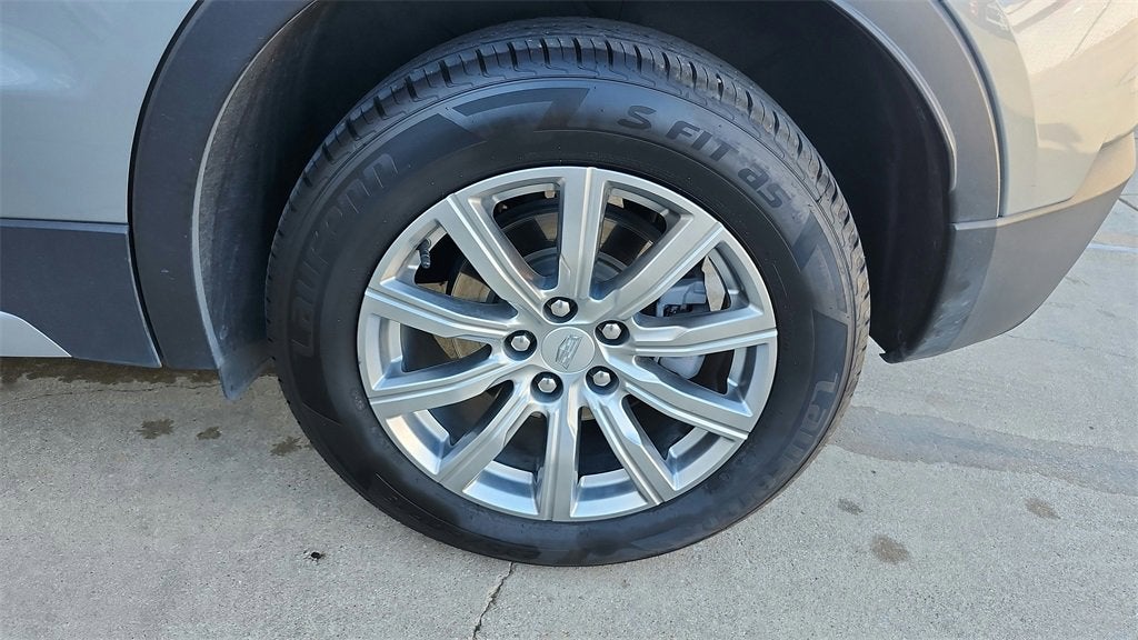 2023 Cadillac XT4 Premium Luxury