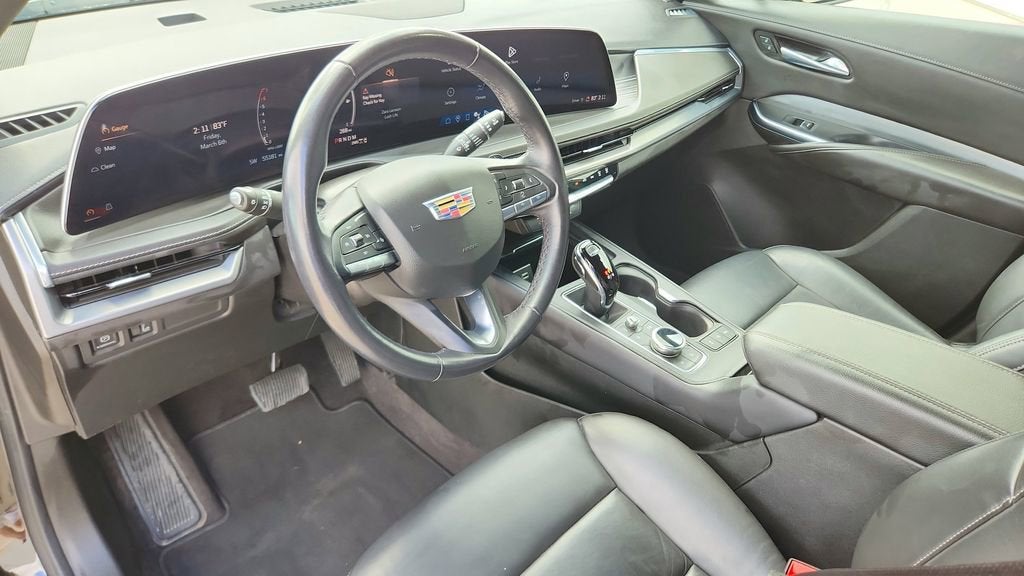 2024 Cadillac XT4 Premium Luxury