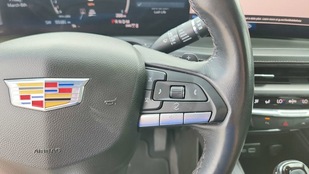 2024 Cadillac XT4 Premium Luxury