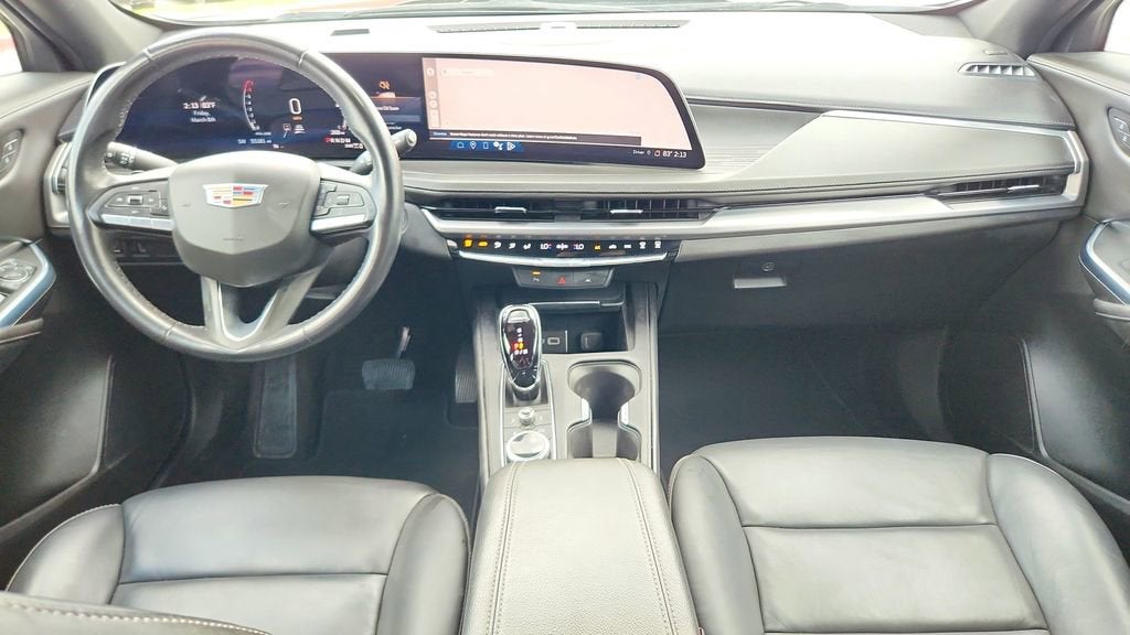 2024 Cadillac XT4 Premium Luxury