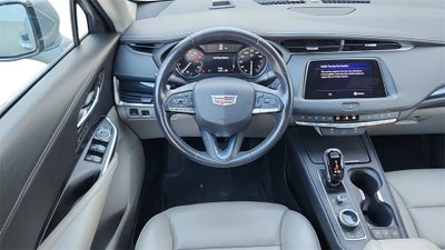 2023 Cadillac XT4 Premium Luxury