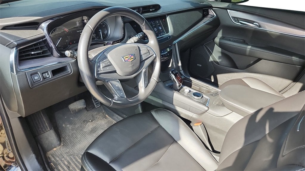 2022 Cadillac XT5 Luxury