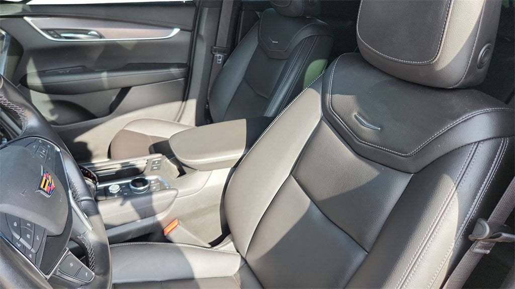 2022 Cadillac XT5 Luxury