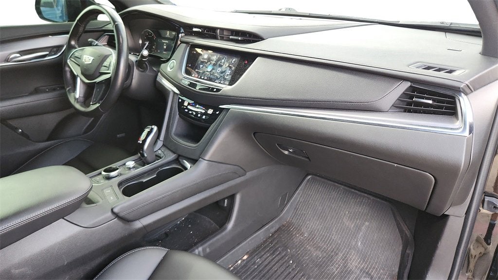 2022 Cadillac XT5 Luxury