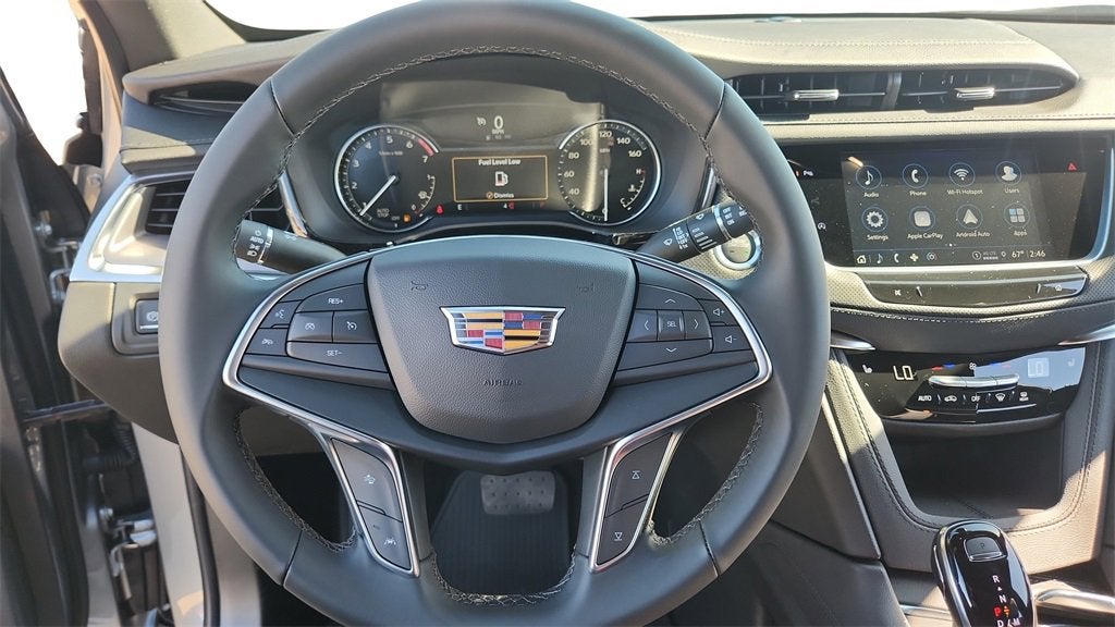 2025 Cadillac XT5 Luxury