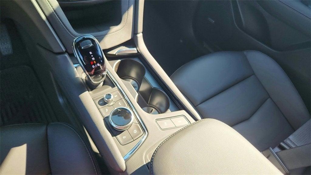 2025 Cadillac XT5 Luxury