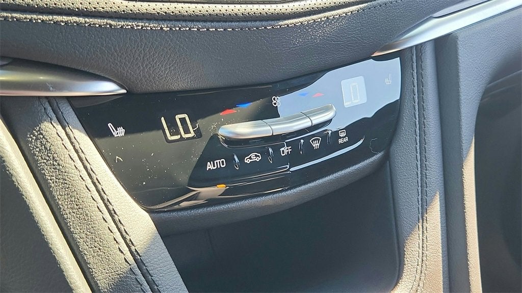 2025 Cadillac XT5 Luxury