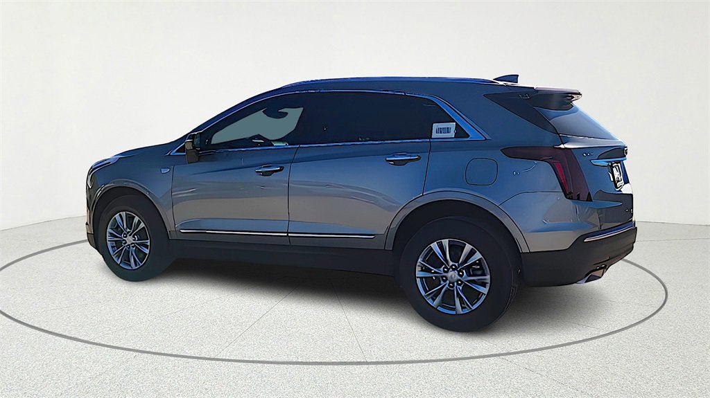 2025 Cadillac XT5 Luxury