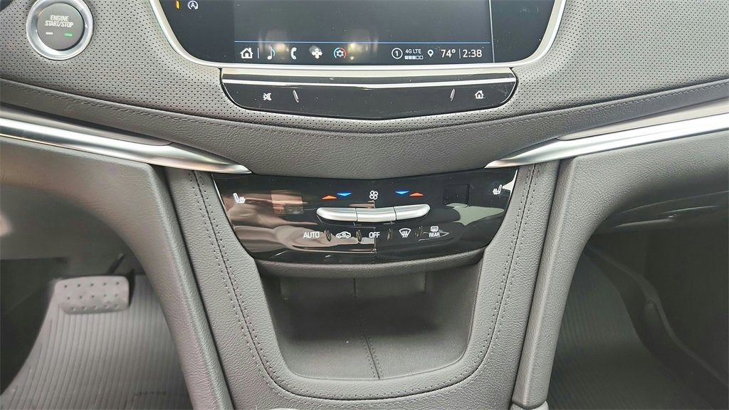 2026 Cadillac XT5 Luxury