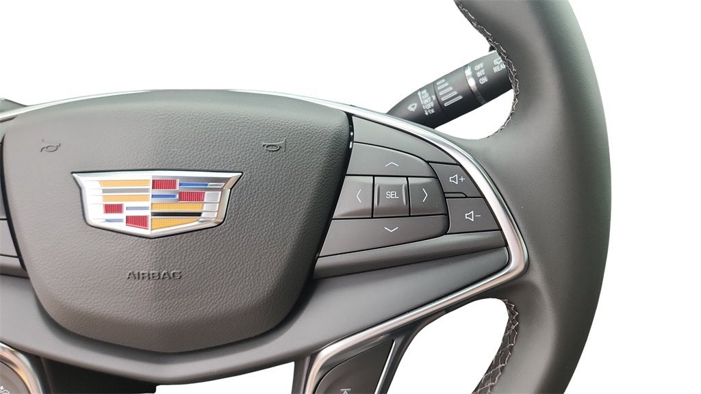 2026 Cadillac XT5 Luxury