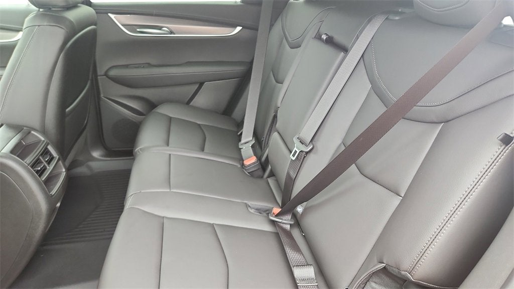 2026 Cadillac XT5 Luxury