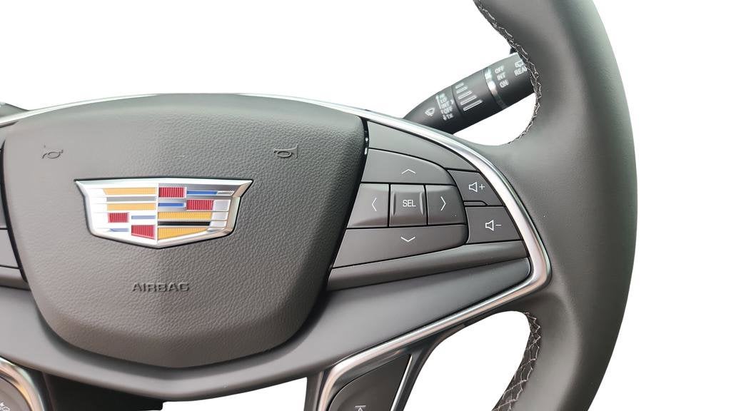 2026 Cadillac XT5 Luxury