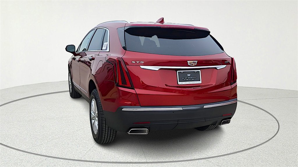 2026 Cadillac XT5 Luxury