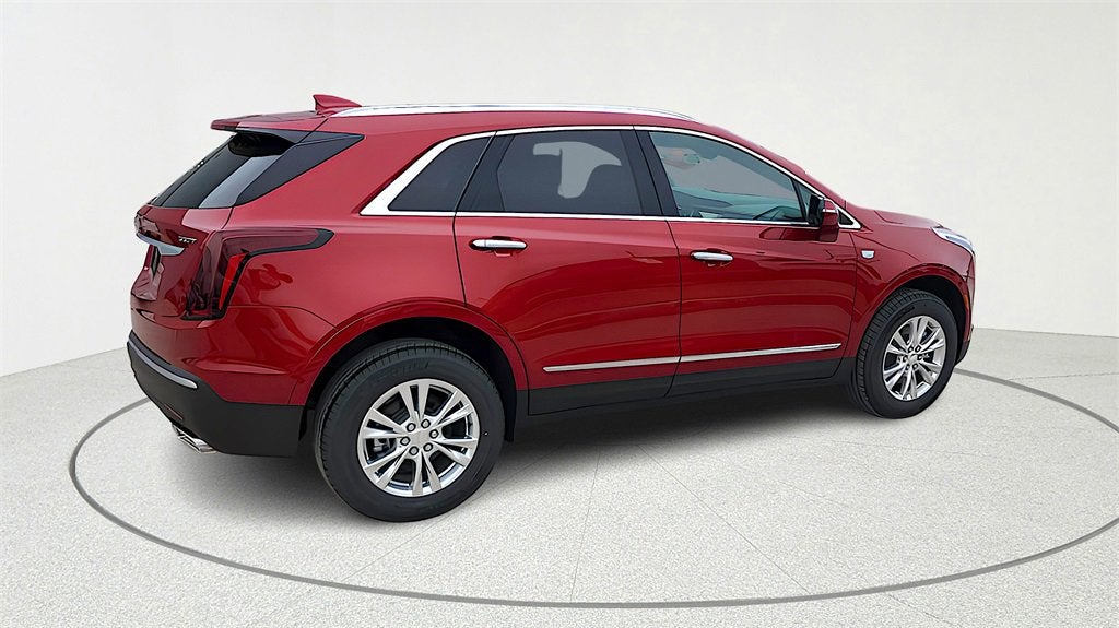 2026 Cadillac XT5 Luxury