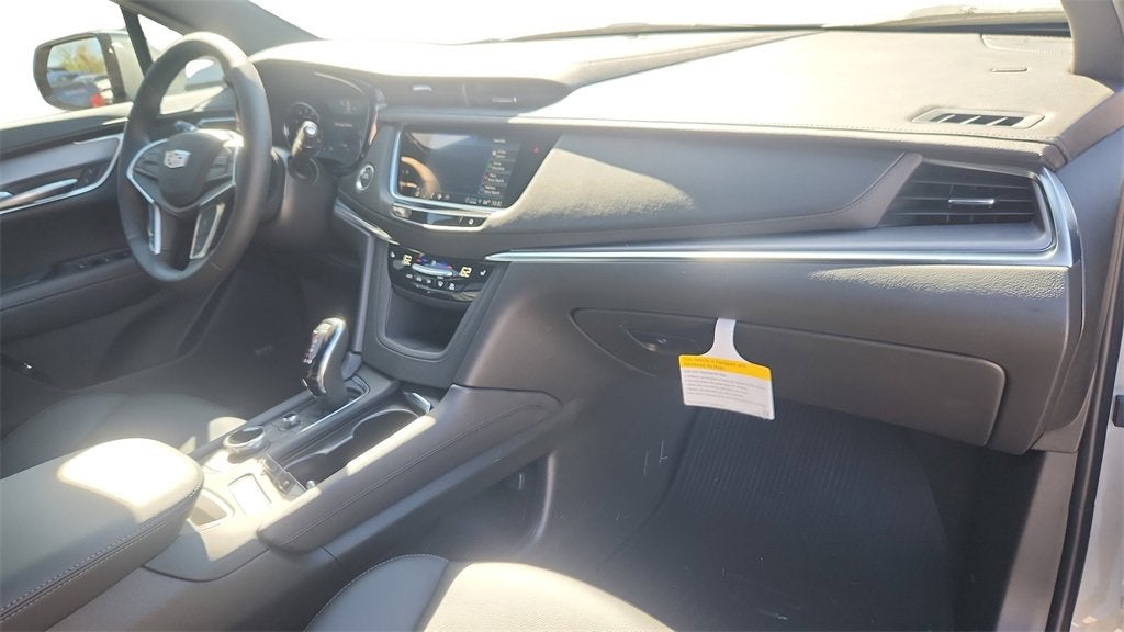 2025 Cadillac XT5 Luxury