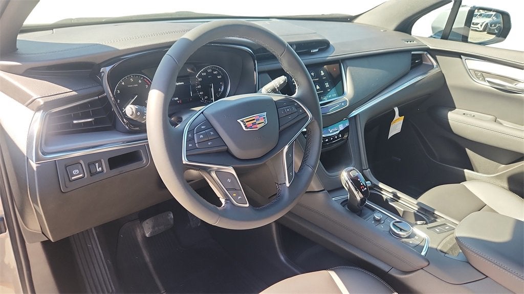 2025 Cadillac XT5 Luxury