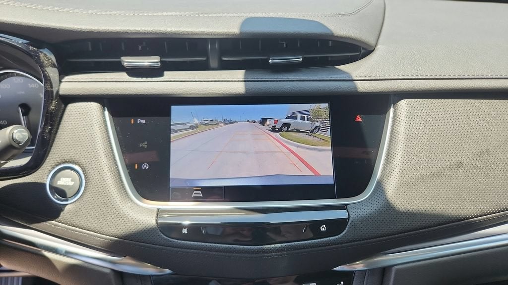 2026 Cadillac XT5 Luxury
