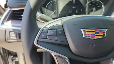 2026 Cadillac XT5 Luxury