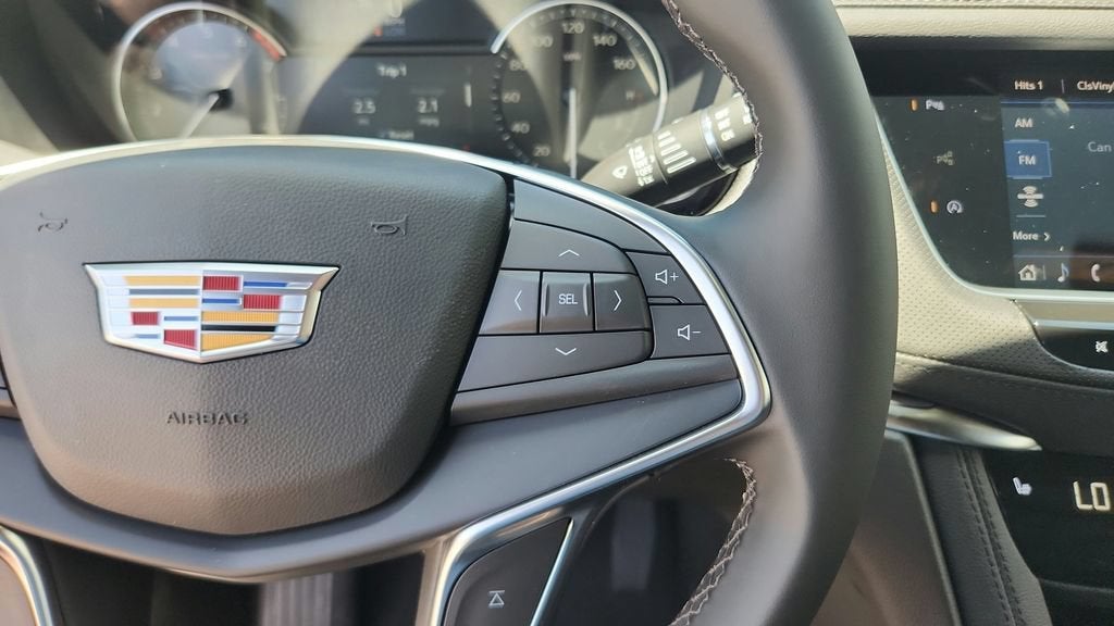 2026 Cadillac XT5 Luxury