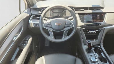 2026 Cadillac XT5 Luxury