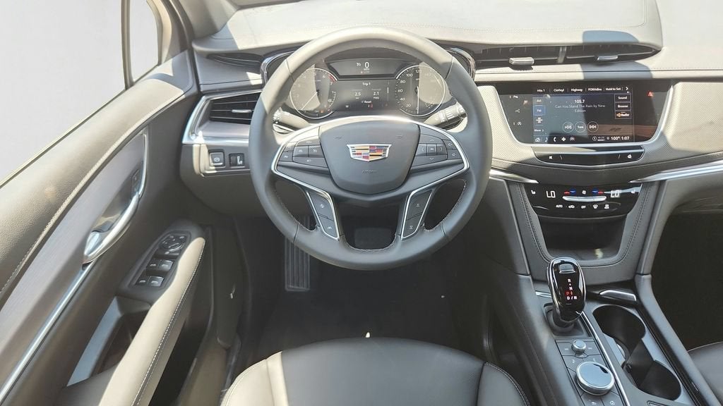 2026 Cadillac XT5 Luxury