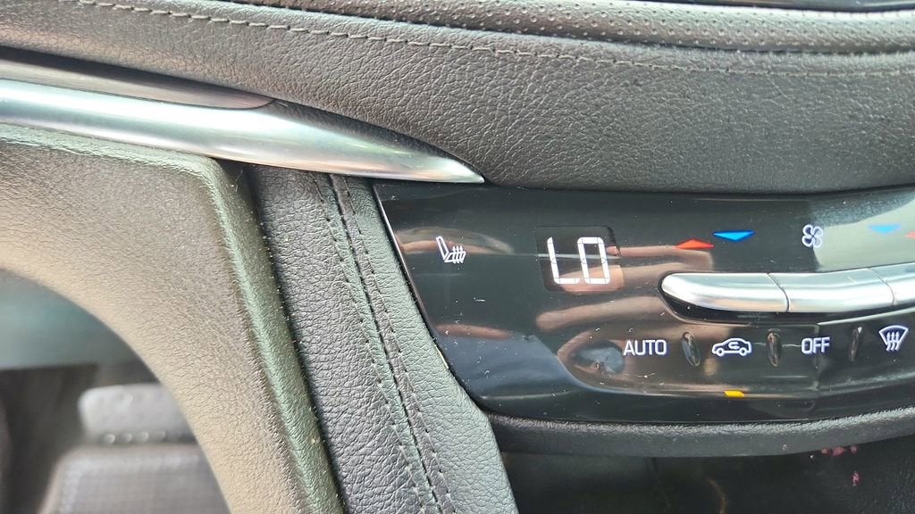 2022 Cadillac XT5 Luxury