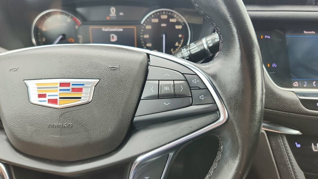2022 Cadillac XT5 Luxury